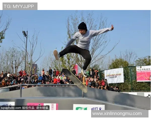 武汉滑板队实力揭秘：滑板巨献背后的故事与激情