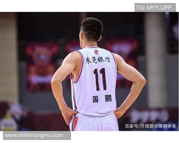 武汉篮球队与重庆篮球队赛后复盘分析球员个人能力表现及影响