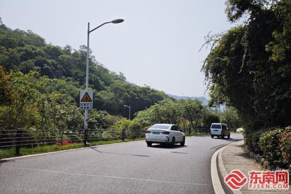 乐鱼文曾路花溪段交安设备竣工 生态公路交